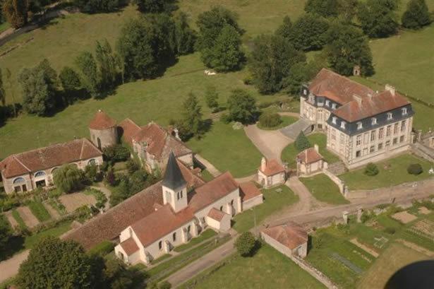 Château de Flée Semur-en-Auxois Extérieur photo