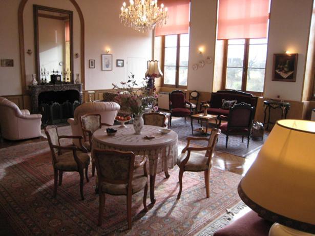 Château de Flée Semur-en-Auxois Extérieur photo